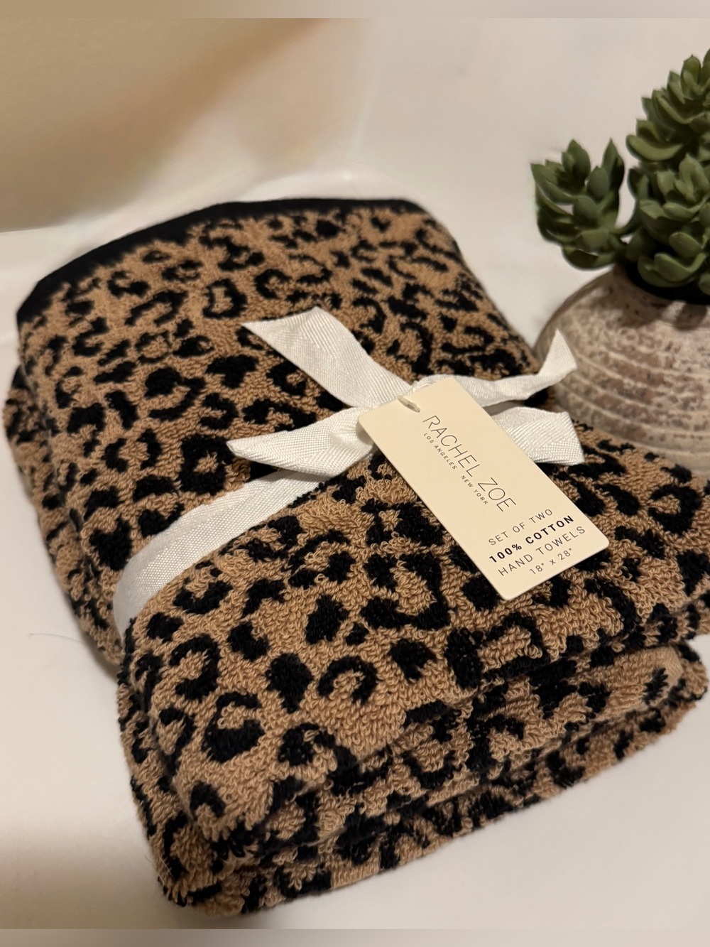 Rachel Zoe Leopard Cheetah Print Hand Towels Set of 2 Reversible